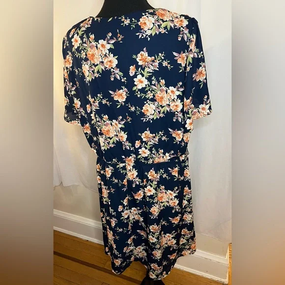 As U Wish Floral Dress Dark Navy Size 2X - Picture 5 of 12